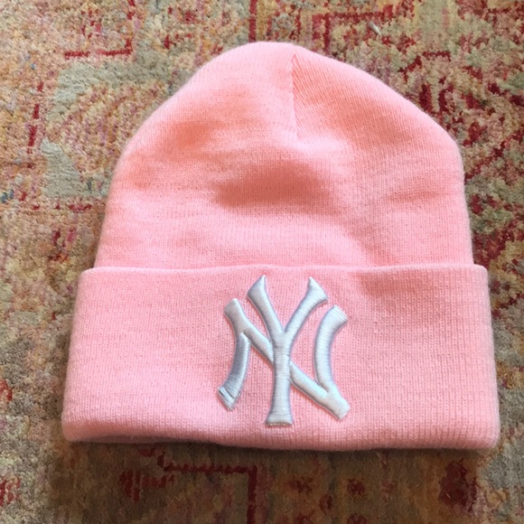 new york yankees winter hat